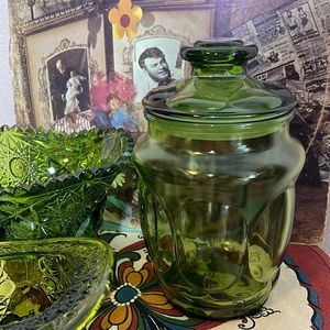 Vintage Green LE Smith Apothecary Bubble Glass Canister 8”